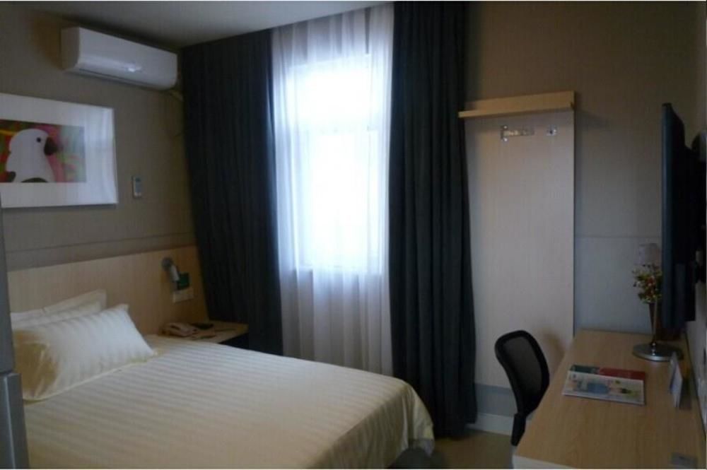 Jinjiang Inn Liuzhou Bubugao Square North Station מראה חיצוני תמונה