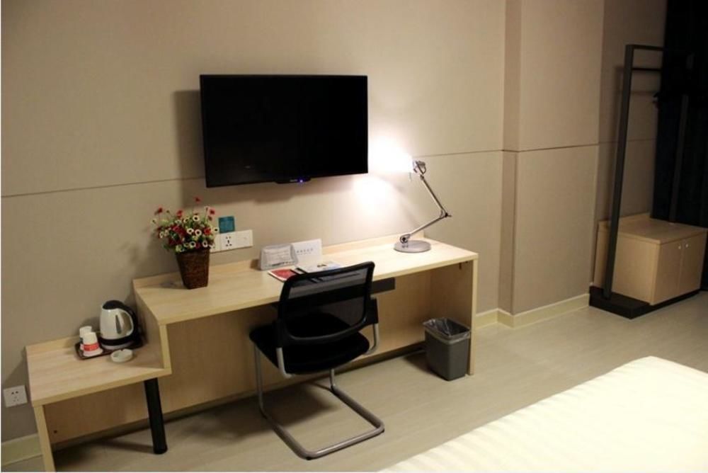 Jinjiang Inn Liuzhou Bubugao Square North Station מראה חיצוני תמונה