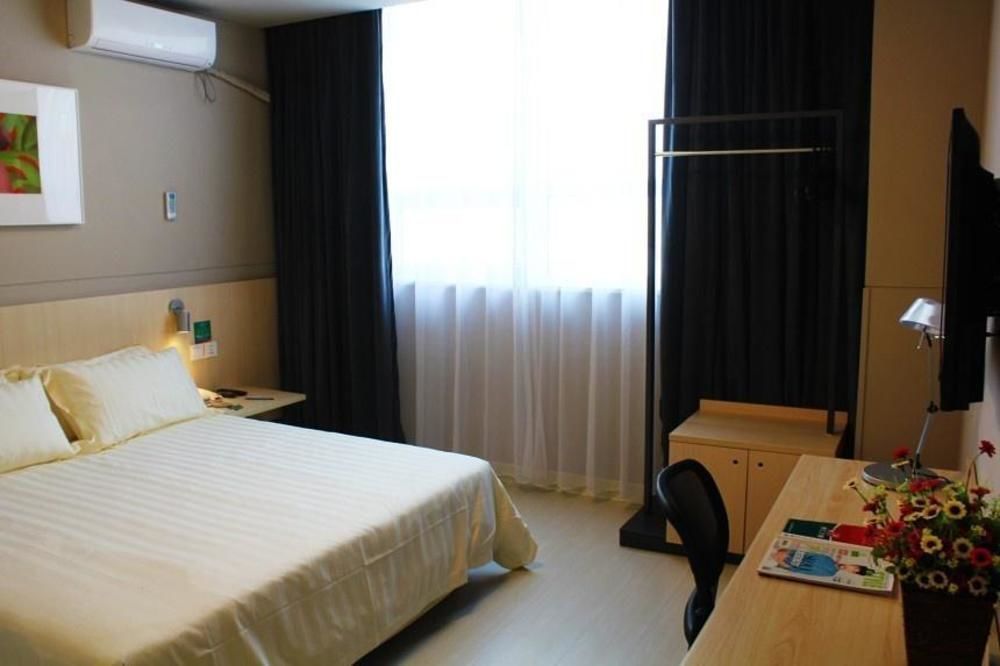 Jinjiang Inn Liuzhou Bubugao Square North Station מראה חיצוני תמונה