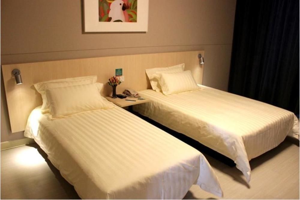 Jinjiang Inn Liuzhou Bubugao Square North Station מראה חיצוני תמונה