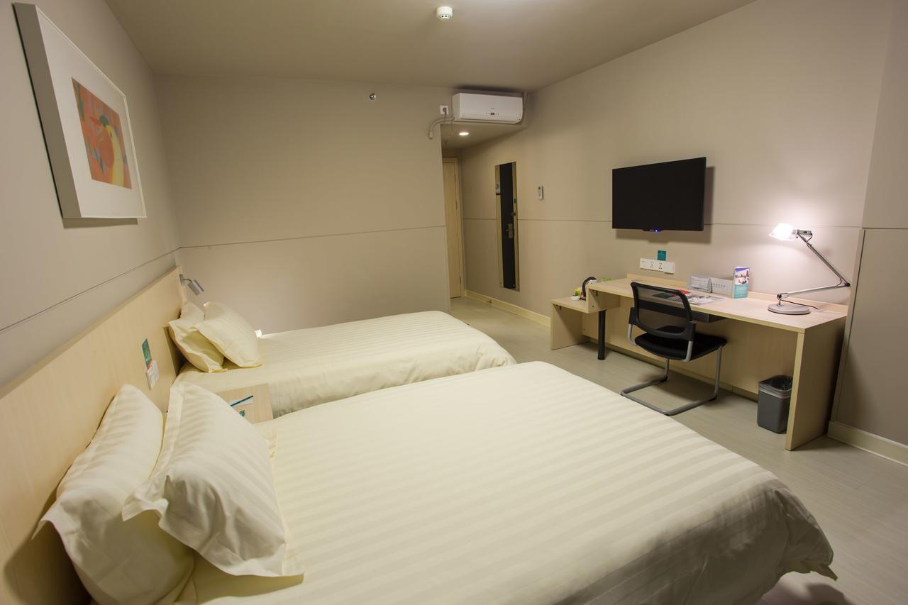 Jinjiang Inn Liuzhou Bubugao Square North Station מראה חיצוני תמונה